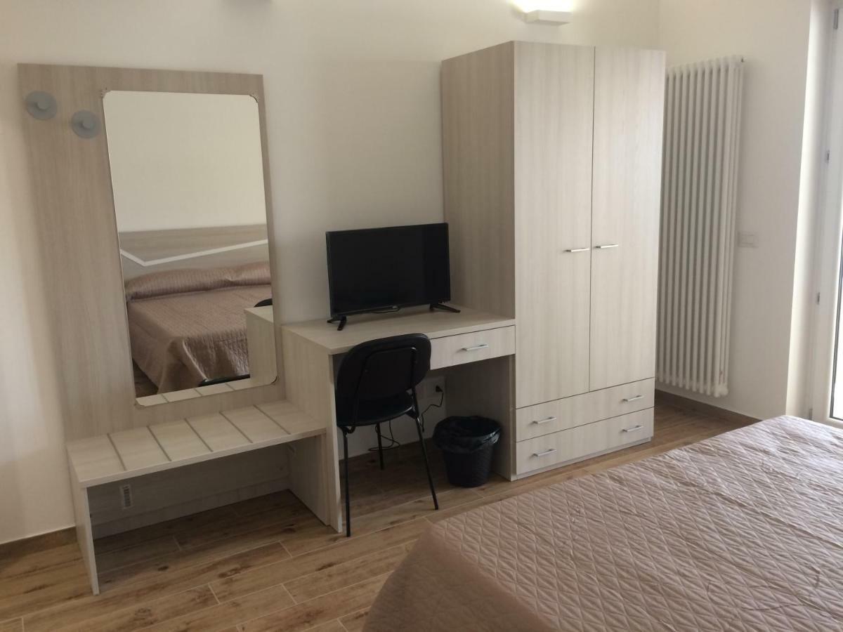 Residence Al Pino มาเตรา ภายนอก รูปภาพ